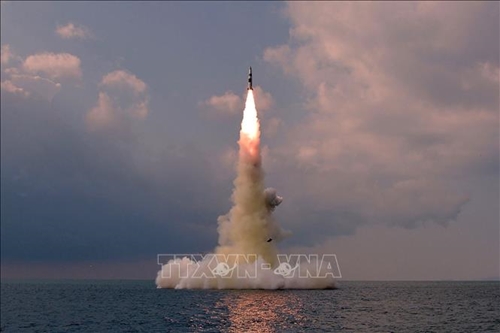 Nhật Bản: Tên lửa của Triều Tiên được phóng từ tàu ngầm, bay xa 350km
